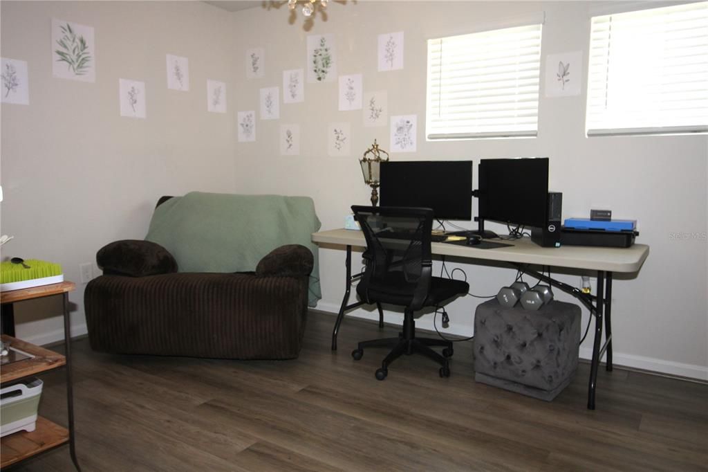 For Sale: $369,900 (3 beds, 2 baths, 1860 Square Feet)