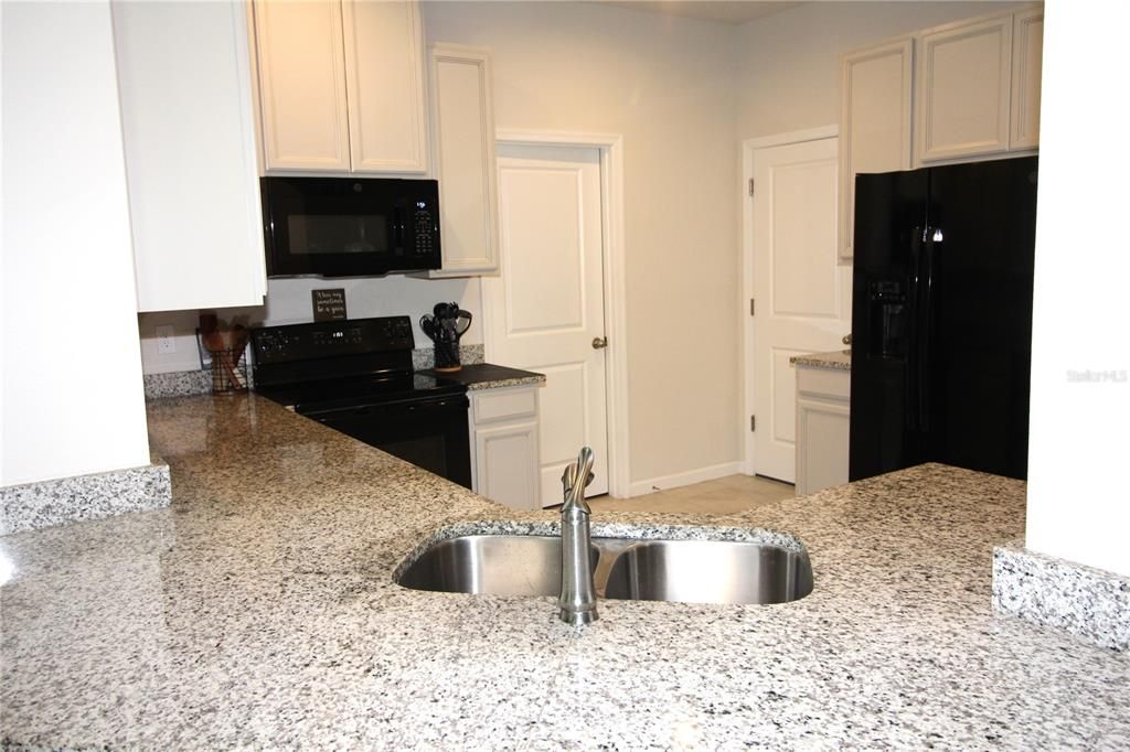 For Sale: $369,900 (3 beds, 2 baths, 1860 Square Feet)