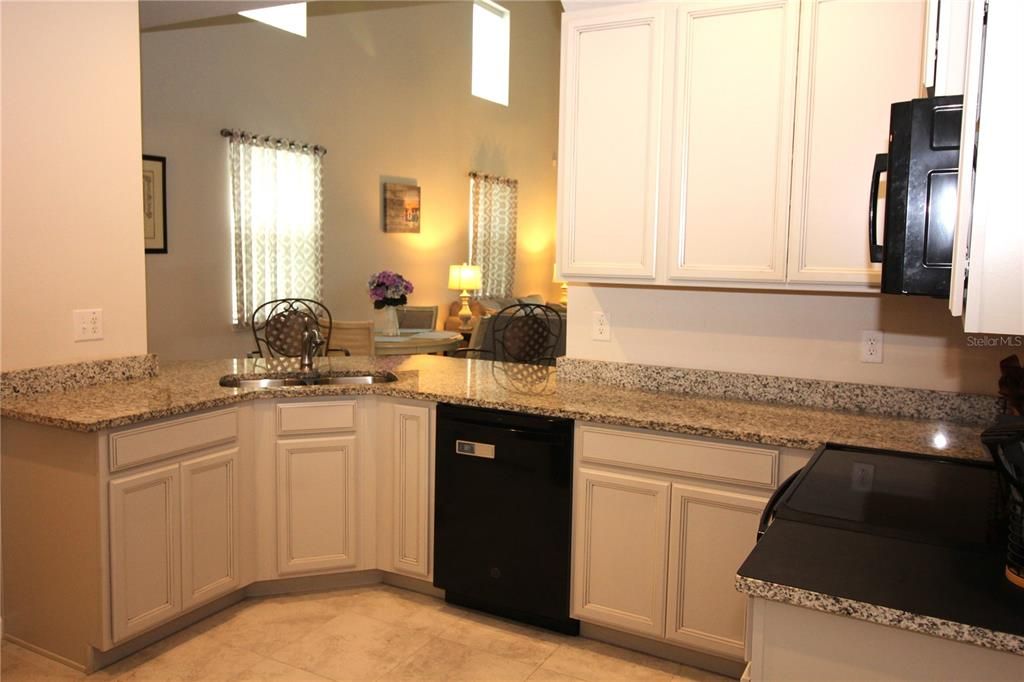 For Sale: $369,900 (3 beds, 2 baths, 1860 Square Feet)
