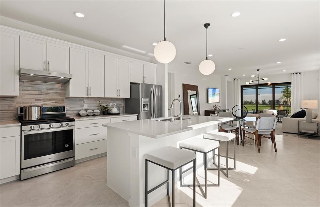 For Sale: $496,700 (2 beds, 2 baths, 1655 Square Feet)