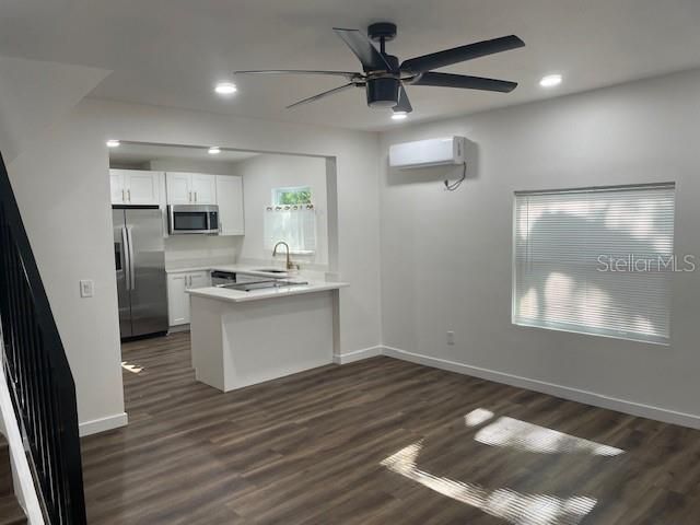 For Sale: $525,000 (4 beds, 2 baths, 1536 Square Feet)