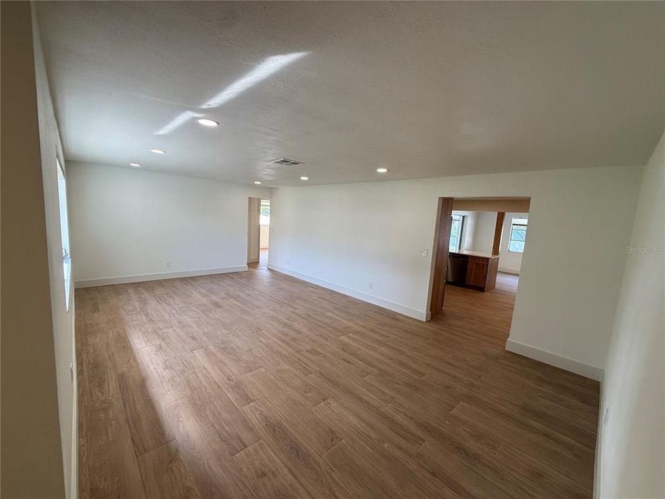 En Renta: $4,500 (3 camas, 2 baños, 1700 Pies cuadrados)