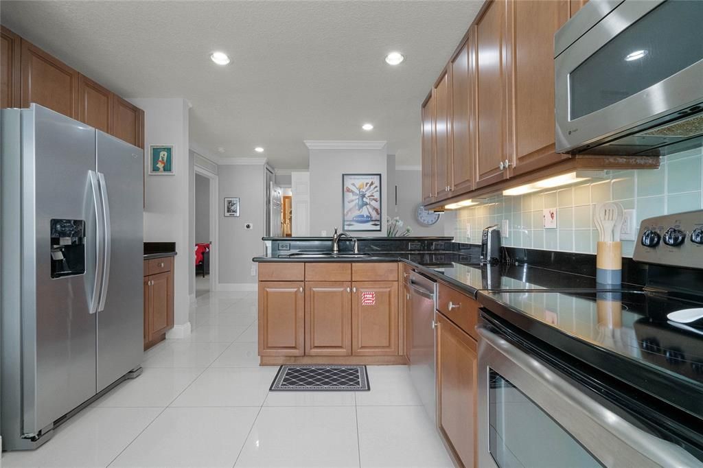 For Sale: $318,900 (3 beds, 2 baths, 1472 Square Feet)