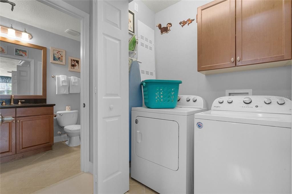 For Sale: $318,900 (3 beds, 2 baths, 1472 Square Feet)