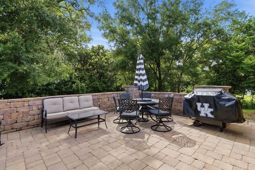 For Sale: $299,900 (3 beds, 2 baths, 1627 Square Feet)