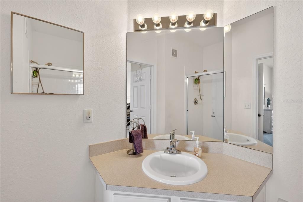 For Sale: $325,000 (3 beds, 2 baths, 1450 Square Feet)