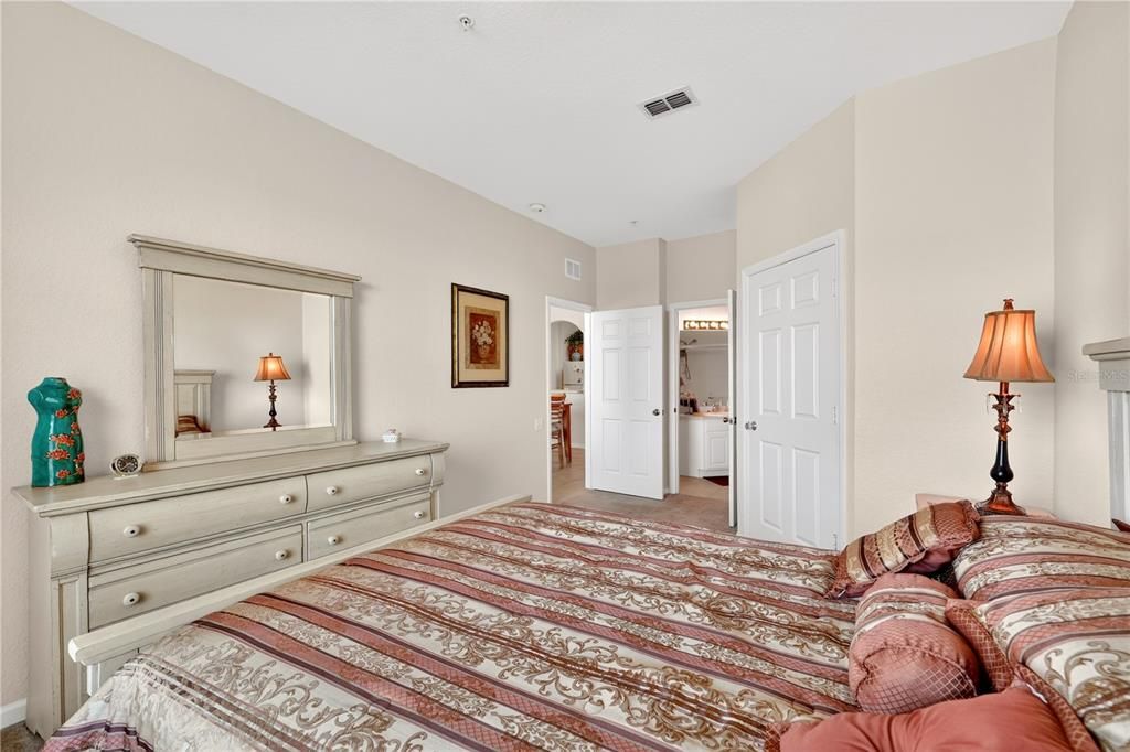 For Sale: $325,000 (3 beds, 2 baths, 1450 Square Feet)