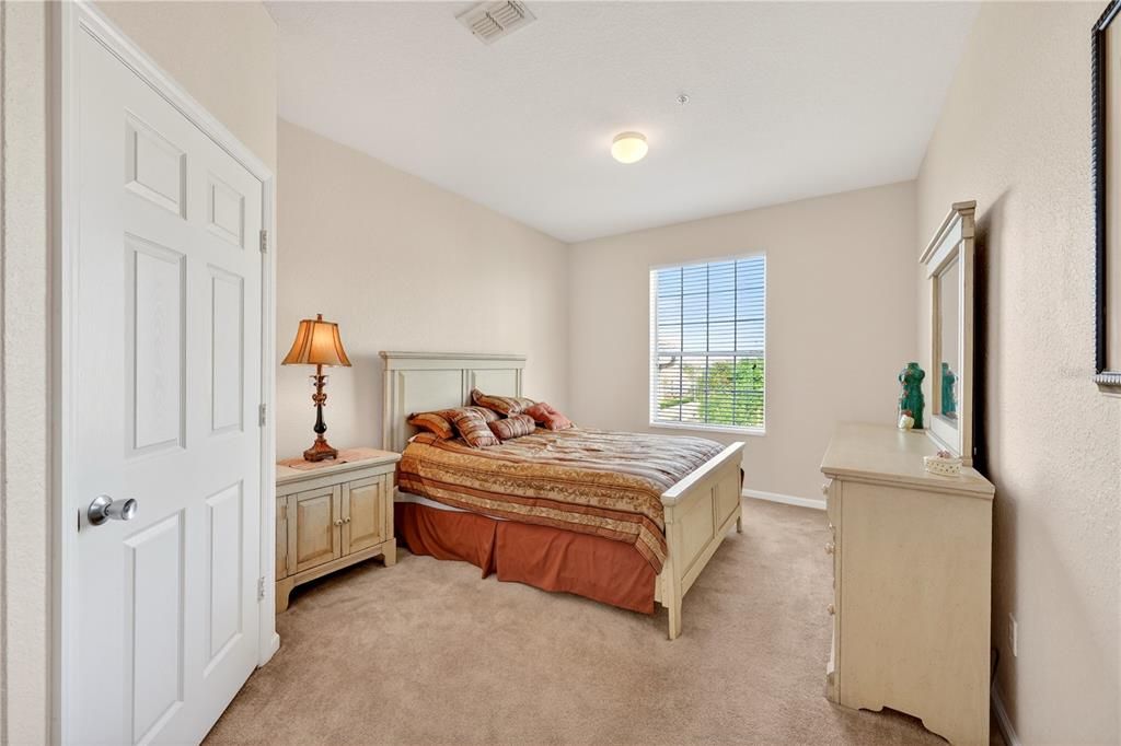 For Sale: $325,000 (3 beds, 2 baths, 1450 Square Feet)