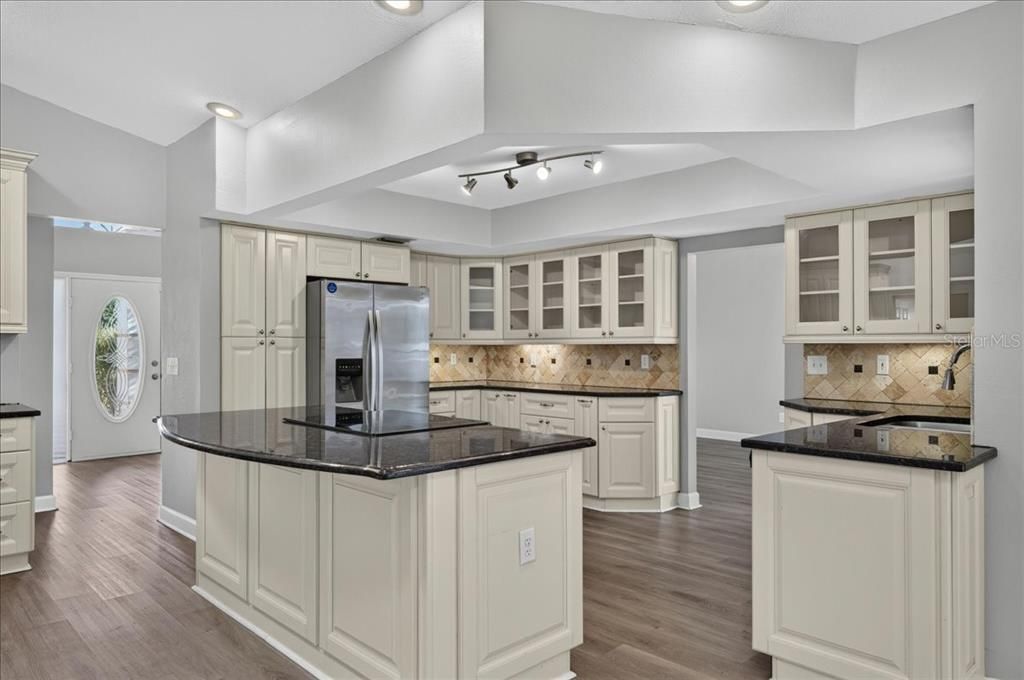 For Sale: $565,000 (3 beds, 2 baths, 2065 Square Feet)