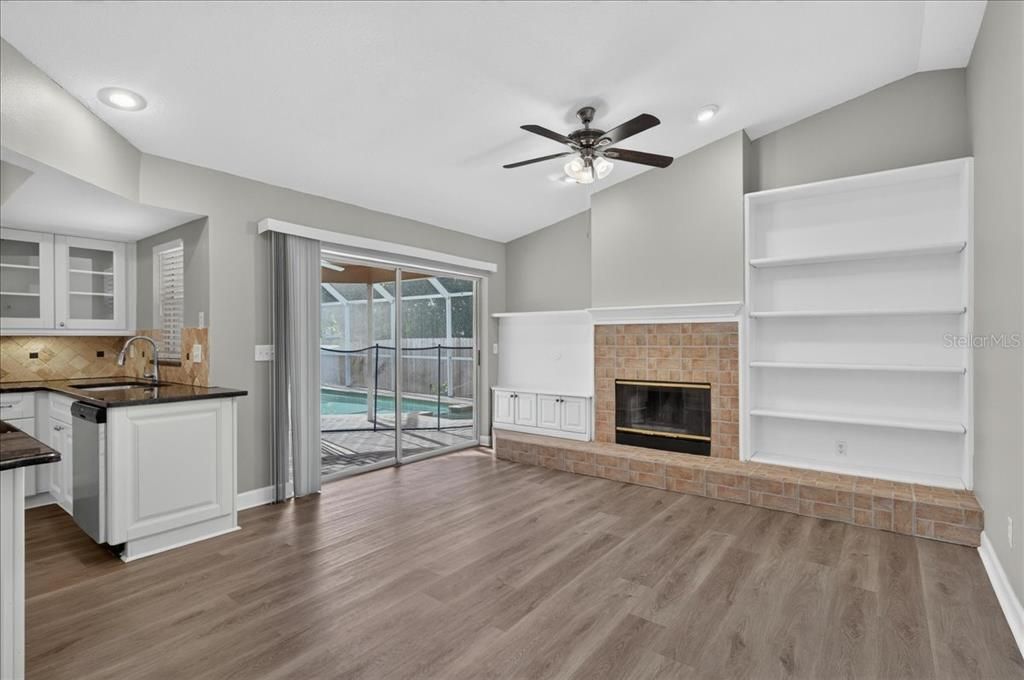 For Sale: $565,000 (3 beds, 2 baths, 2065 Square Feet)