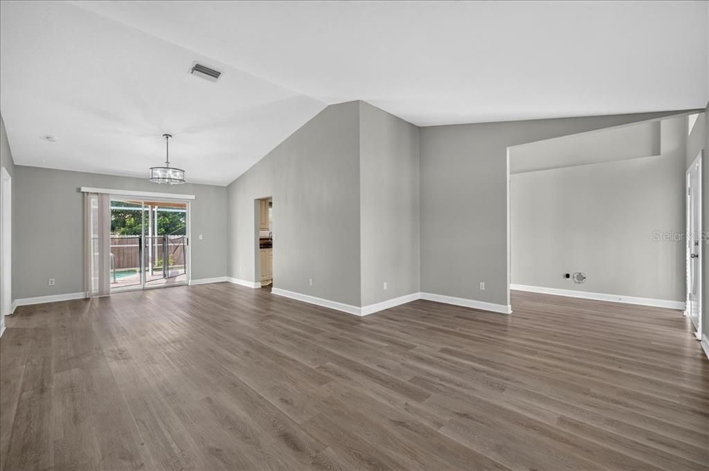 For Sale: $565,000 (3 beds, 2 baths, 2065 Square Feet)
