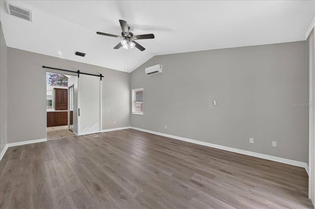 For Sale: $565,000 (3 beds, 2 baths, 2065 Square Feet)