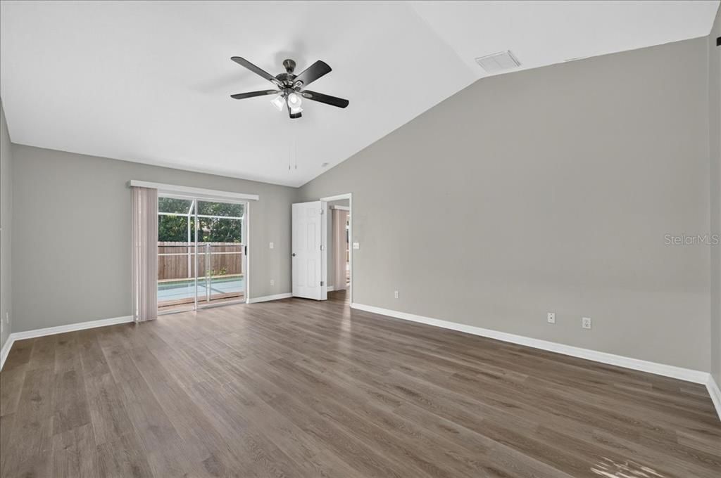 For Sale: $565,000 (3 beds, 2 baths, 2065 Square Feet)
