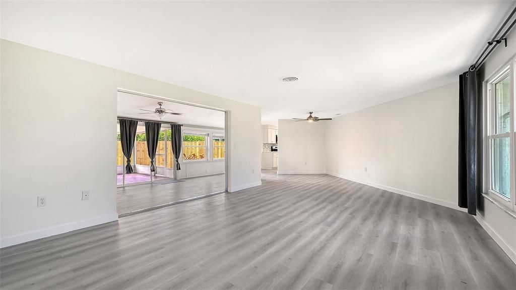 For Rent: $2,595 (2 beds, 2 baths, 1573 Square Feet)