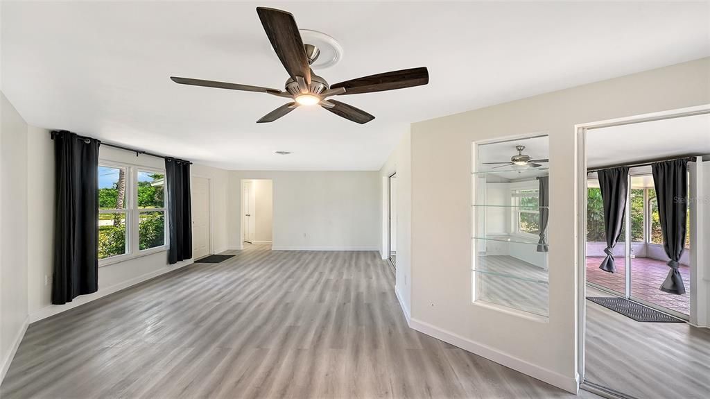 For Rent: $2,595 (2 beds, 2 baths, 1573 Square Feet)