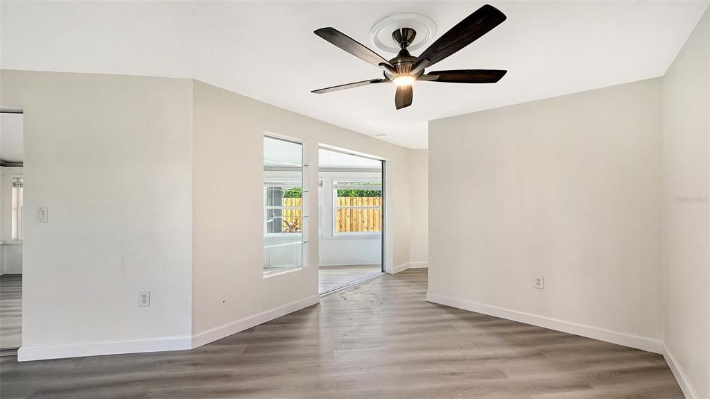 For Rent: $2,595 (2 beds, 2 baths, 1573 Square Feet)