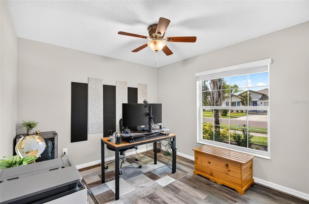 For Sale: $410,000 (4 beds, 2 baths, 1935 Square Feet)
