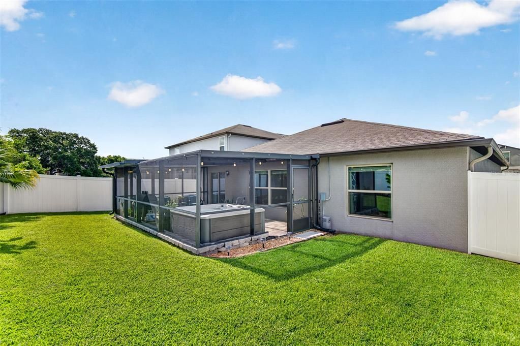 For Sale: $410,000 (4 beds, 2 baths, 1935 Square Feet)