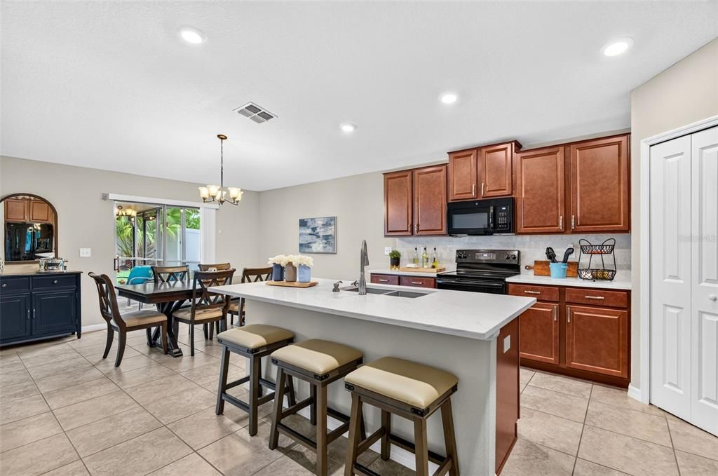 For Sale: $410,000 (4 beds, 2 baths, 1935 Square Feet)
