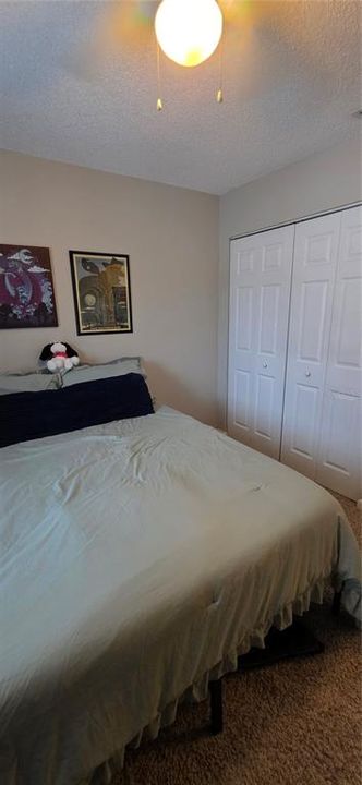 For Sale: $132,900 (2 beds, 2 baths, 864 Square Feet)
