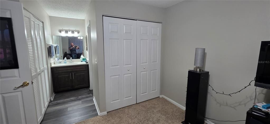 For Sale: $132,900 (2 beds, 2 baths, 864 Square Feet)