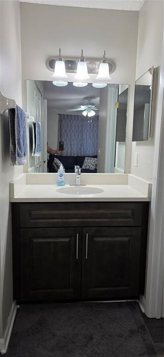 For Sale: $132,900 (2 beds, 2 baths, 864 Square Feet)