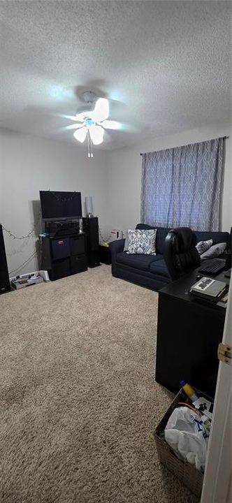 For Sale: $132,900 (2 beds, 2 baths, 864 Square Feet)