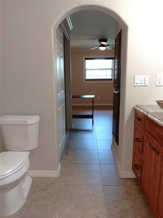 For Rent: $2,275 (2 beds, 2 baths, 1013 Square Feet)