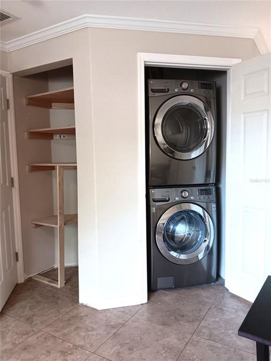 For Rent: $2,275 (2 beds, 2 baths, 1013 Square Feet)