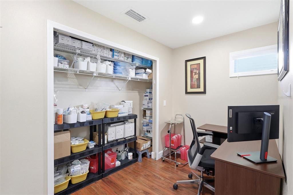 For Sale: $450,000 (0 beds, 0 baths, 1786 Square Feet)