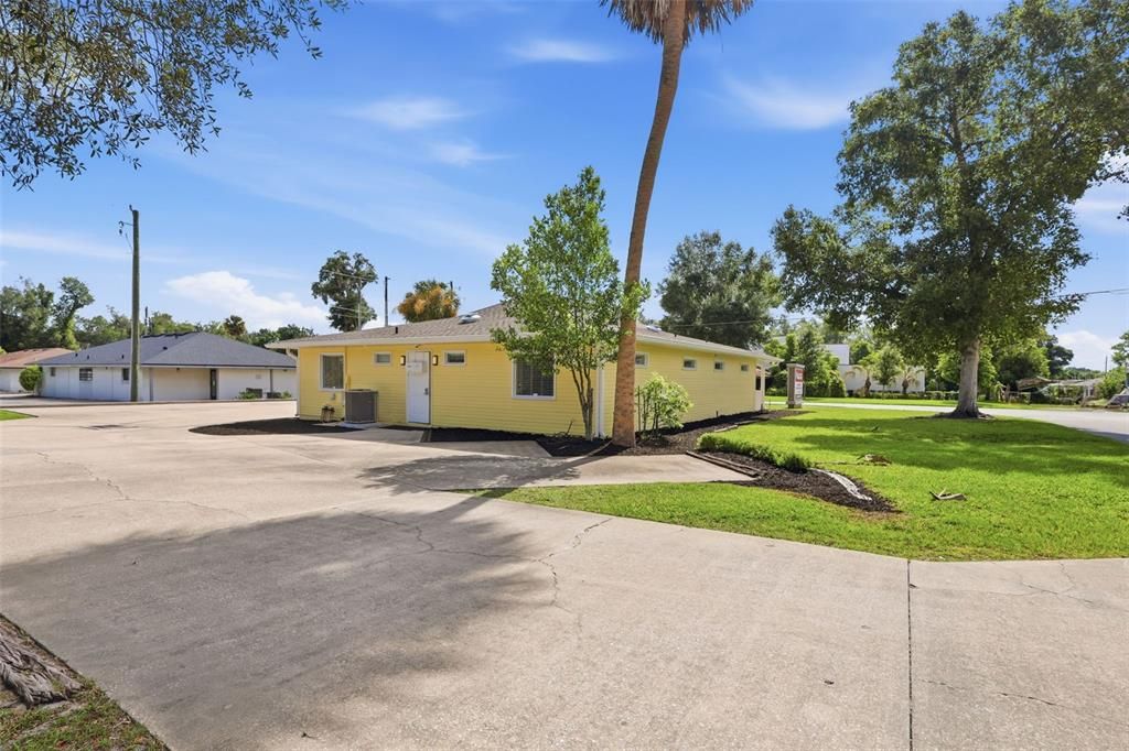 For Sale: $450,000 (0 beds, 0 baths, 1786 Square Feet)