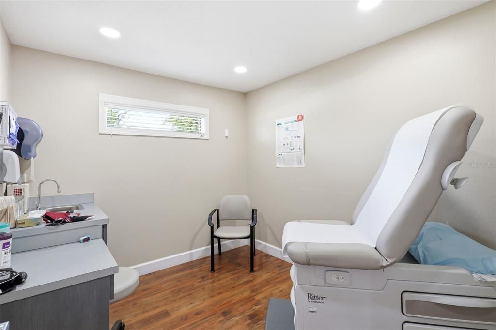 For Sale: $450,000 (0 beds, 0 baths, 1786 Square Feet)