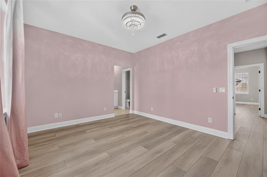 В аренду: $3,500 (4 спален, 2 ванн, 2647 Квадратных фут)
