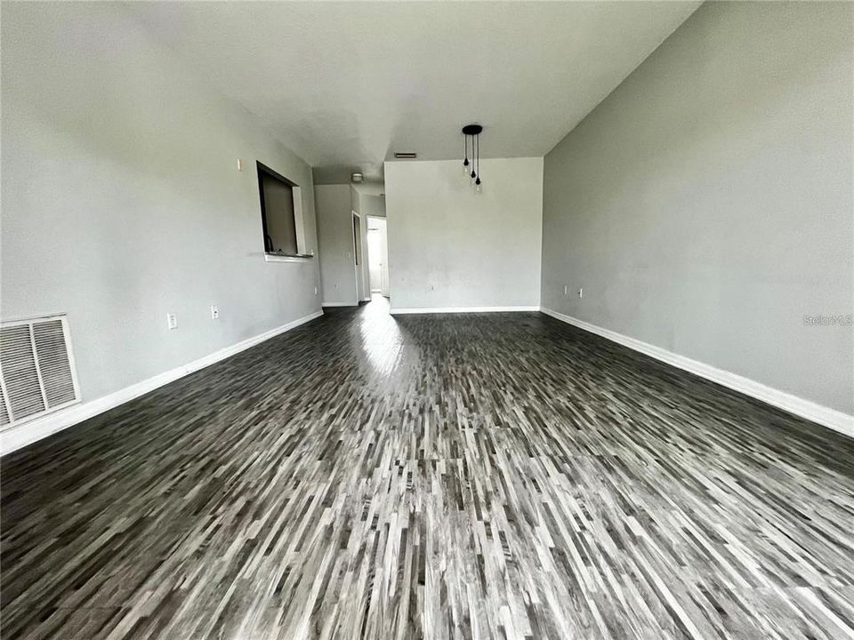 В аренду: $1,900 (3 спален, 2 ванн, 1151 Квадратных фут)