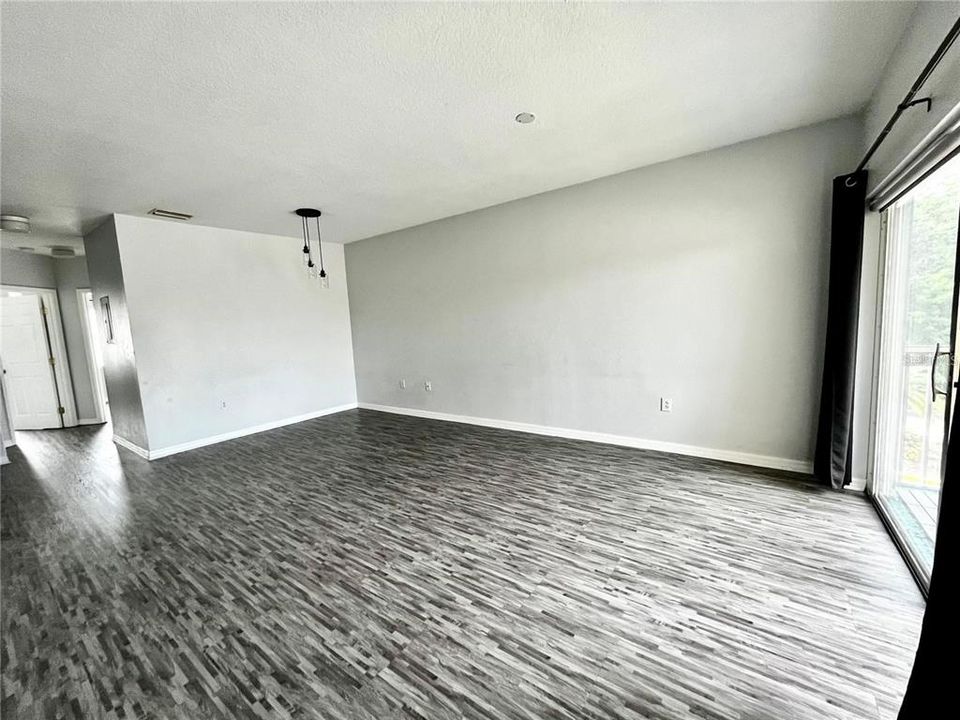В аренду: $1,900 (3 спален, 2 ванн, 1151 Квадратных фут)