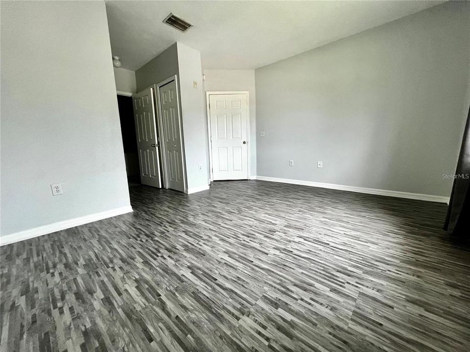 В аренду: $1,900 (3 спален, 2 ванн, 1151 Квадратных фут)