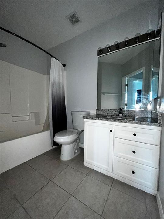 В аренду: $1,900 (3 спален, 2 ванн, 1151 Квадратных фут)