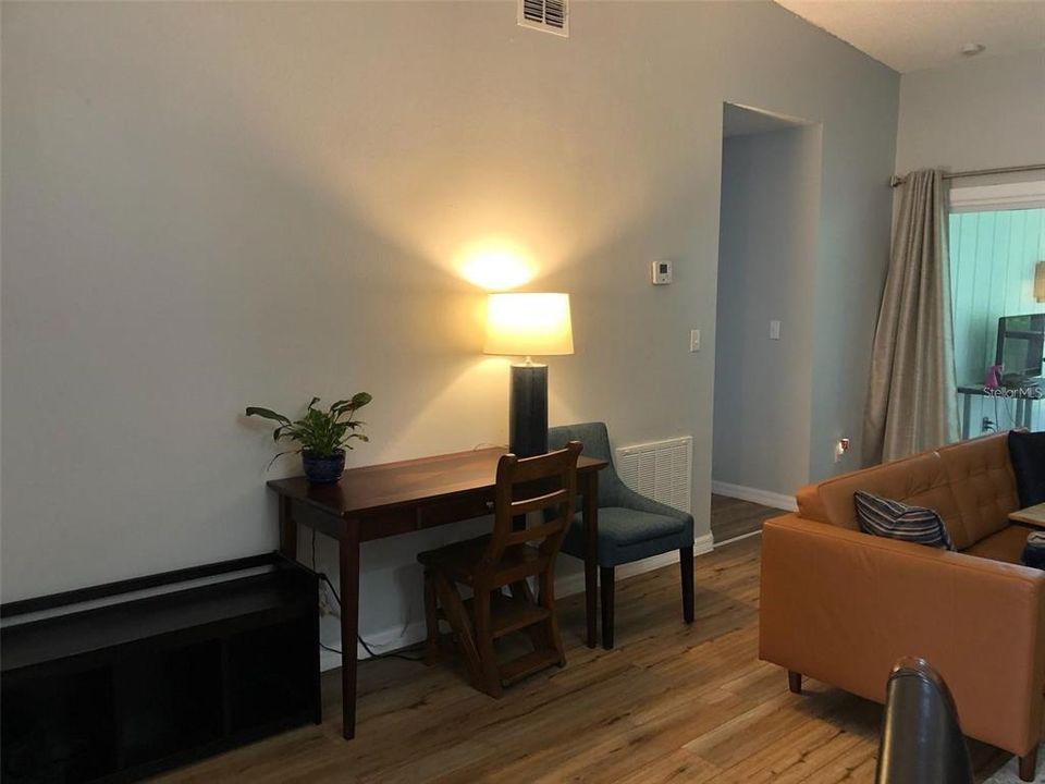 For Rent: $1,850 (2 beds, 2 baths, 1330 Square Feet)