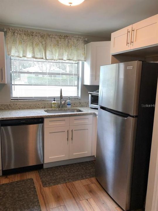 For Rent: $1,850 (2 beds, 2 baths, 1330 Square Feet)