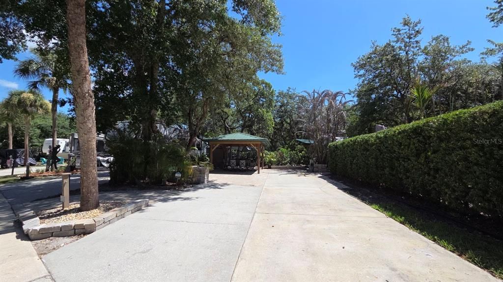 На продажу: $175,000 (0.06 acres)