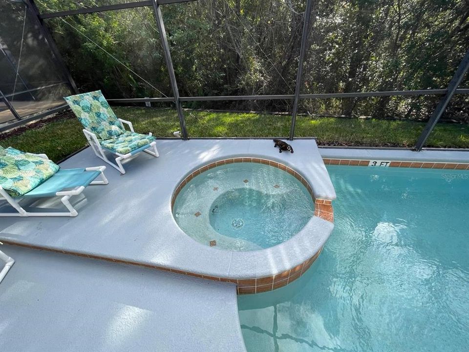 For Rent: $2,500 (5 beds, 3 baths, 1940 Square Feet)
