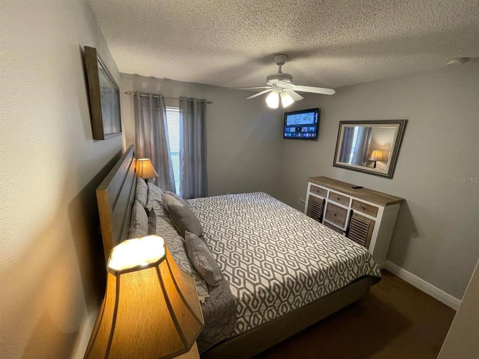 For Rent: $2,500 (5 beds, 3 baths, 1940 Square Feet)
