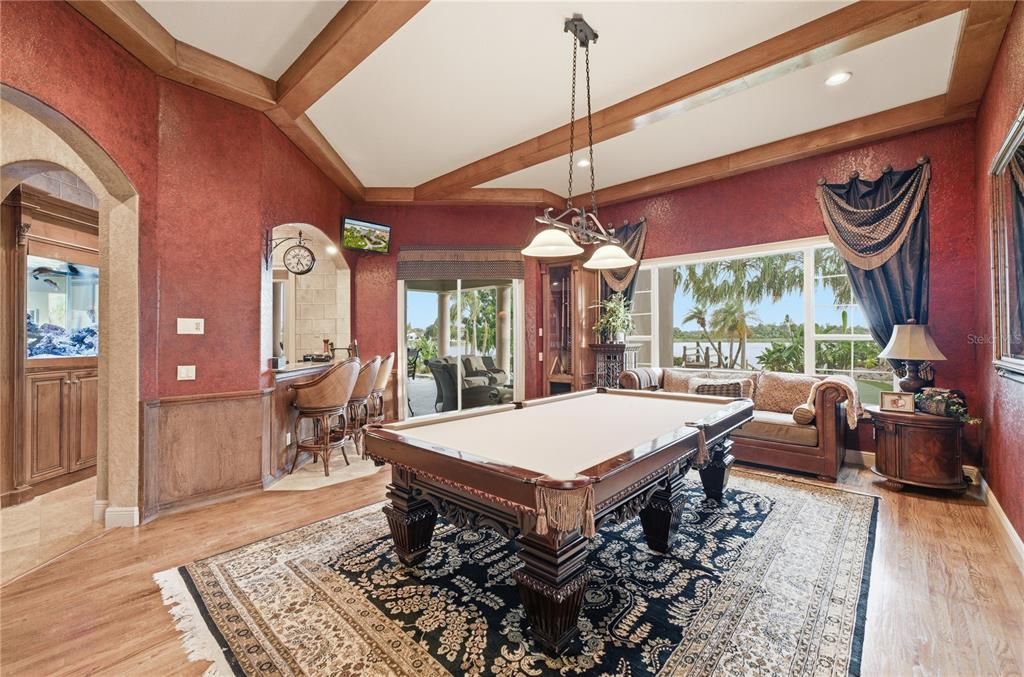 For Sale: $2,650,000 (5 beds, 5 baths, 5433 Square Feet)