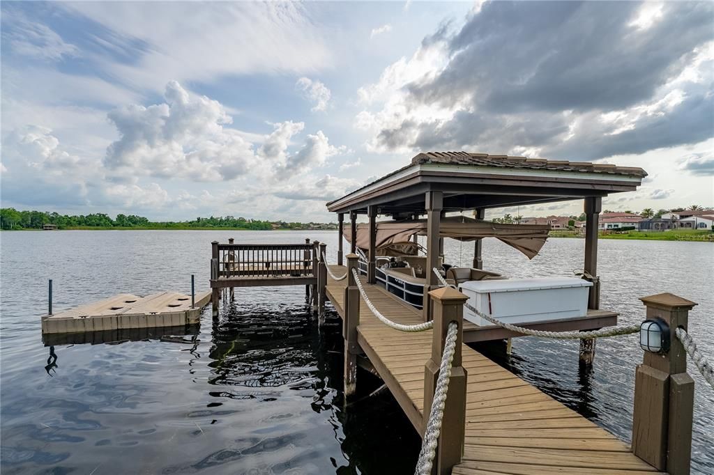 For Sale: $2,650,000 (5 beds, 5 baths, 5433 Square Feet)