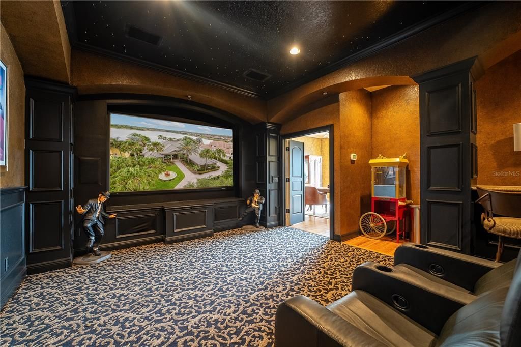 For Sale: $2,650,000 (5 beds, 5 baths, 5433 Square Feet)