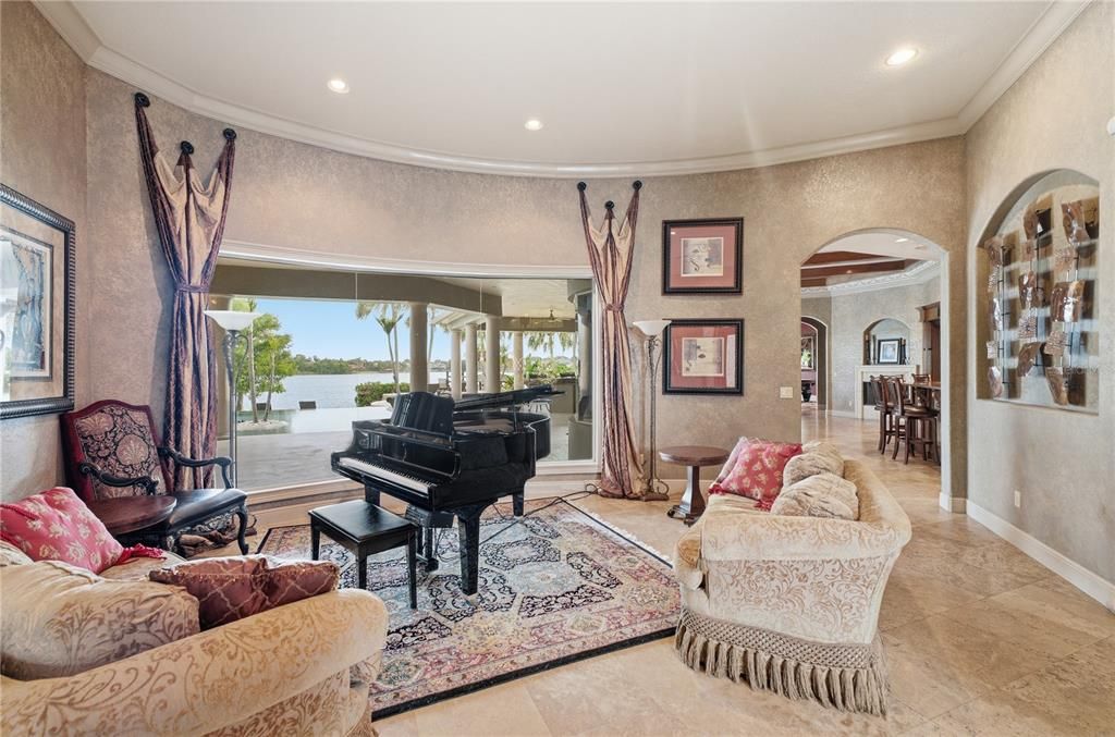 For Sale: $2,650,000 (5 beds, 5 baths, 5433 Square Feet)