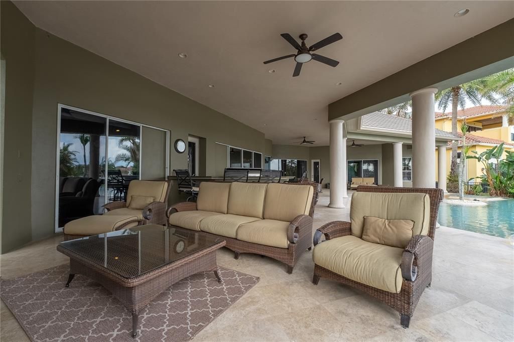 For Sale: $2,650,000 (5 beds, 5 baths, 5433 Square Feet)
