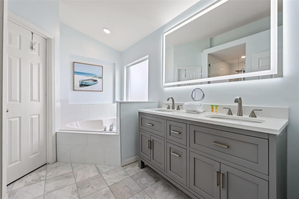 For Sale: $469,000 (4 beds, 3 baths, 2340 Square Feet)
