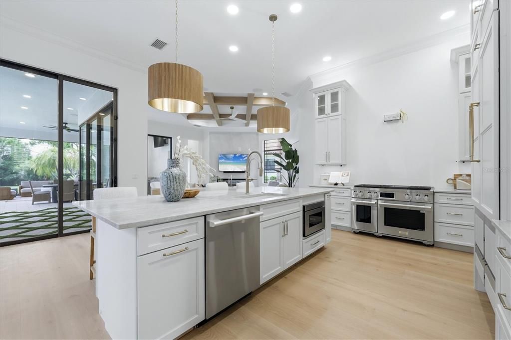 For Sale: $3,350,000 (4 beds, 4 baths, 4877 Square Feet)
