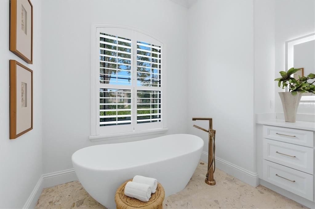 For Sale: $3,350,000 (4 beds, 4 baths, 4877 Square Feet)